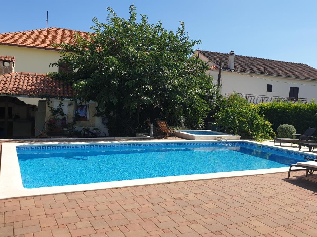 Apartment Mary Trogir Buitenkant foto
