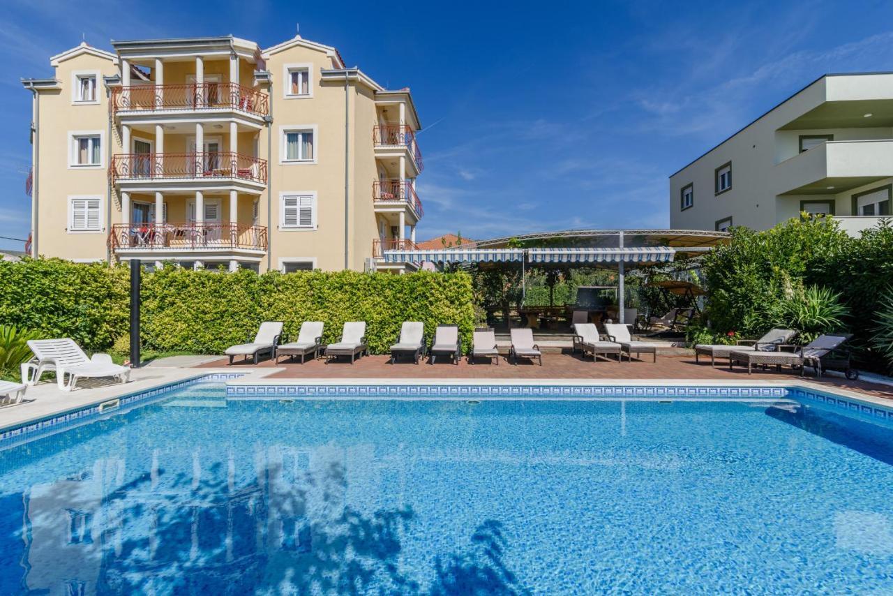 Apartment Mary Trogir Buitenkant foto