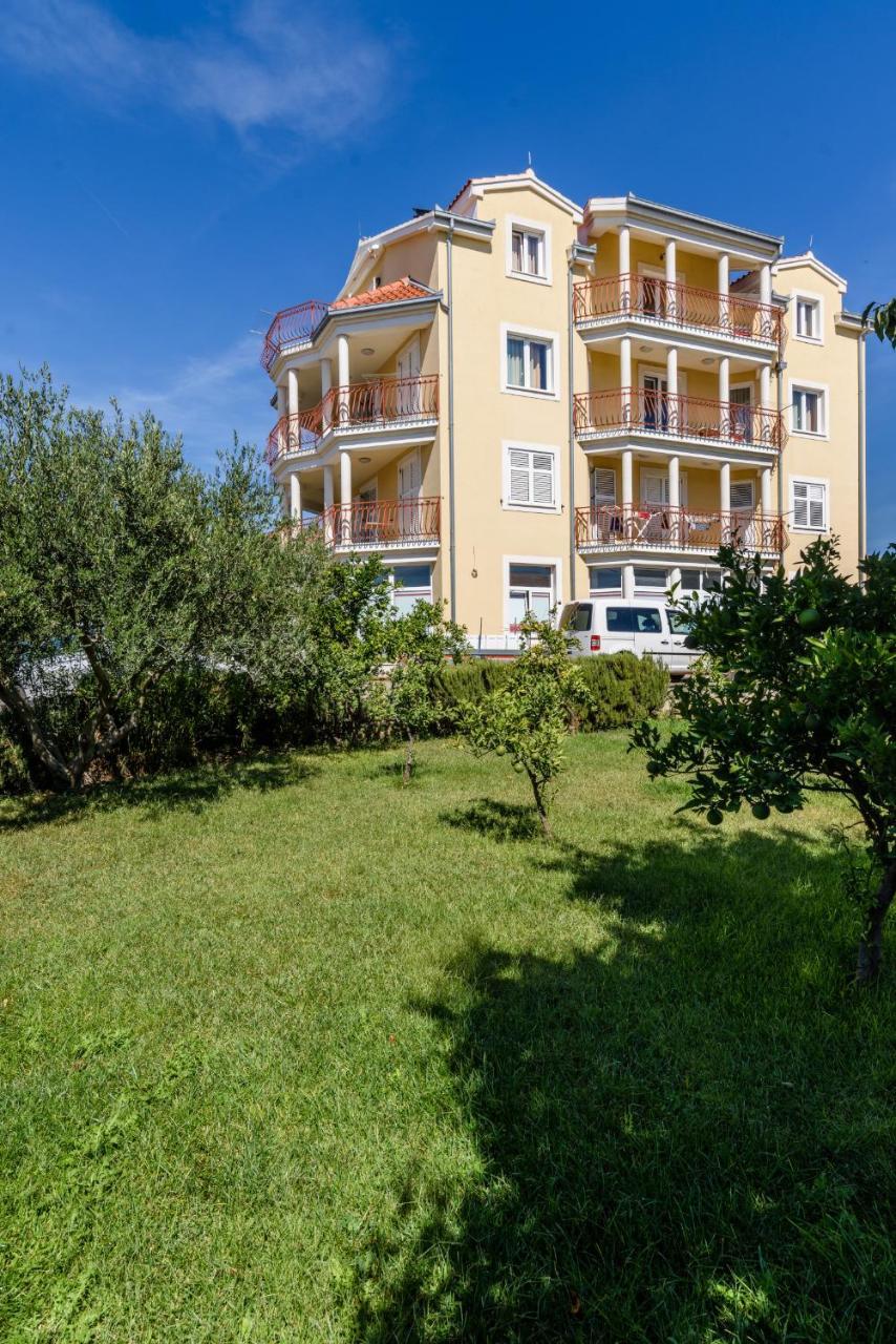 Apartment Mary Trogir Buitenkant foto
