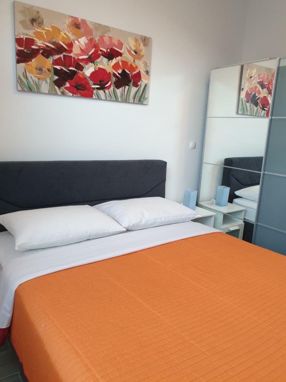 Apartment Mary Trogir Buitenkant foto