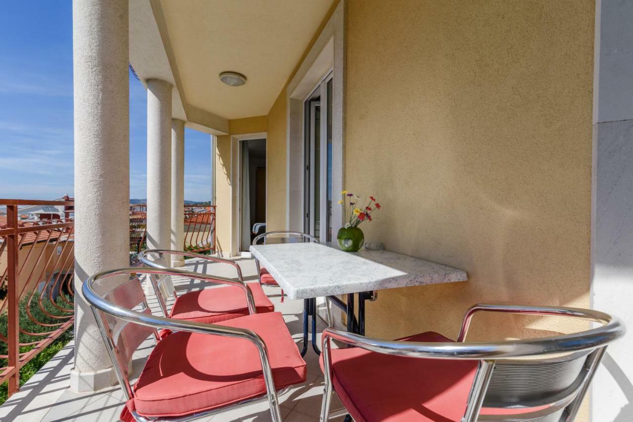 Apartment Mary Trogir Buitenkant foto